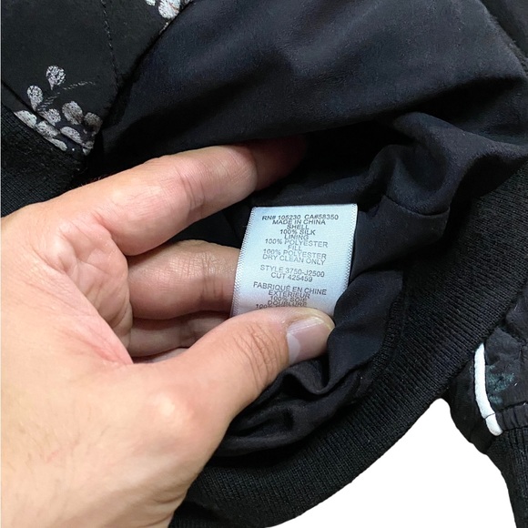 Like new condition Joie 100% Silk Luxury Zip Front Jacket - M - Picture 3 of 4